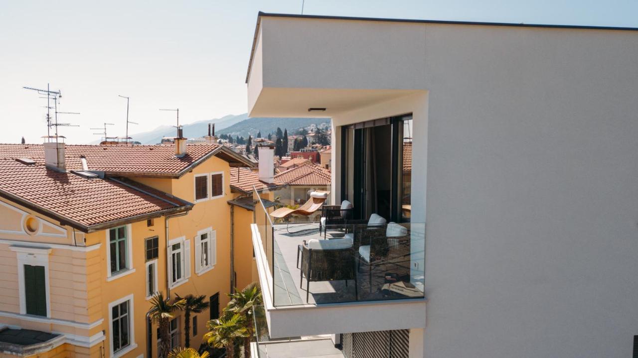 Luxury Iris Adriatica ***** Apartman Opatija